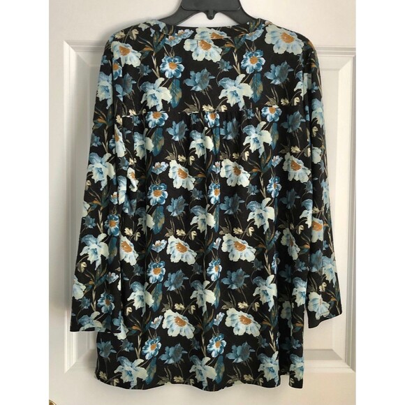 NAPA VALLEY Women's Floral Top Size Small 3/4 Sleeves, Pullover 3 buttons down - Picture 3 of 9
